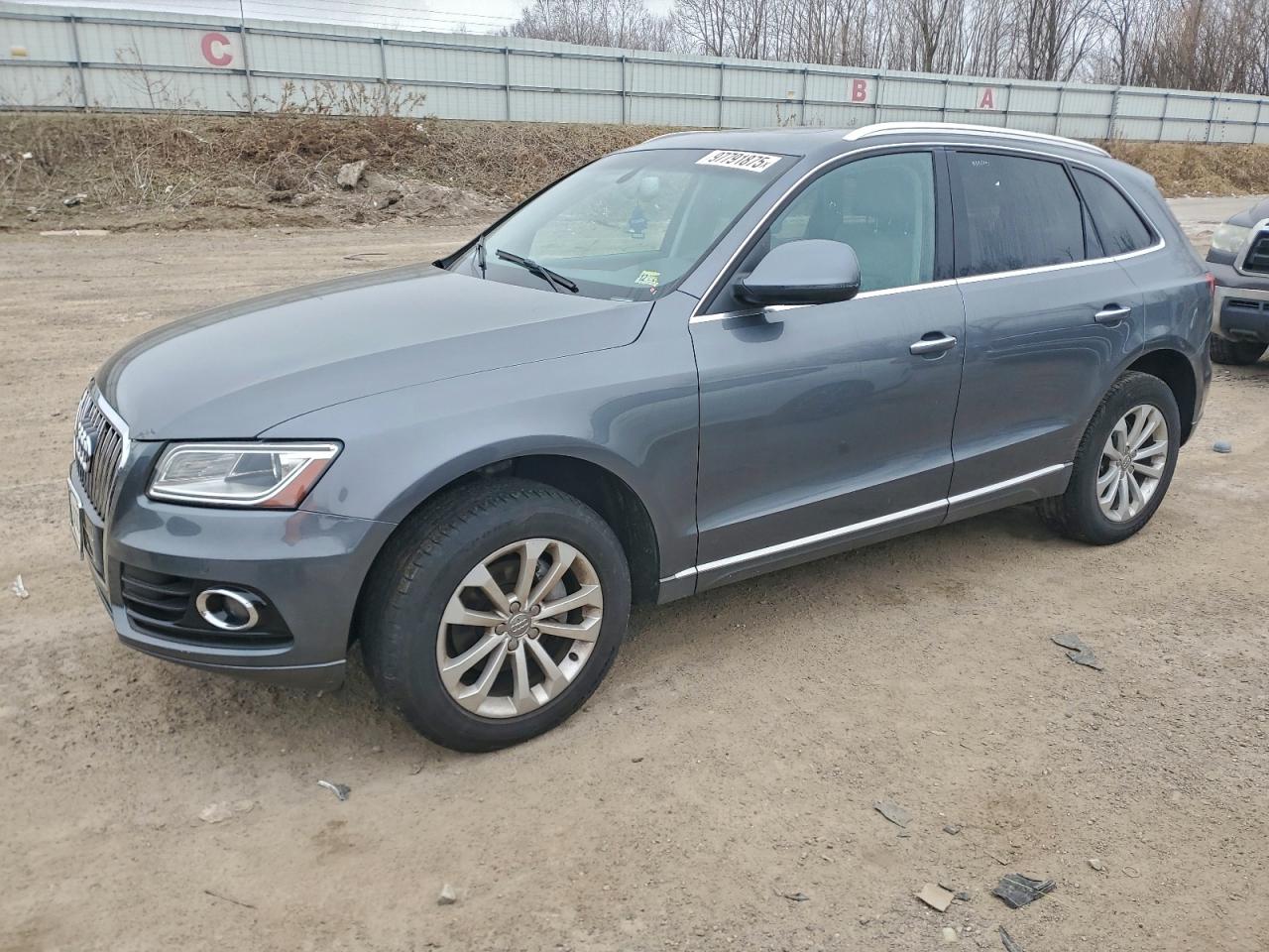2015 AUDI Q5