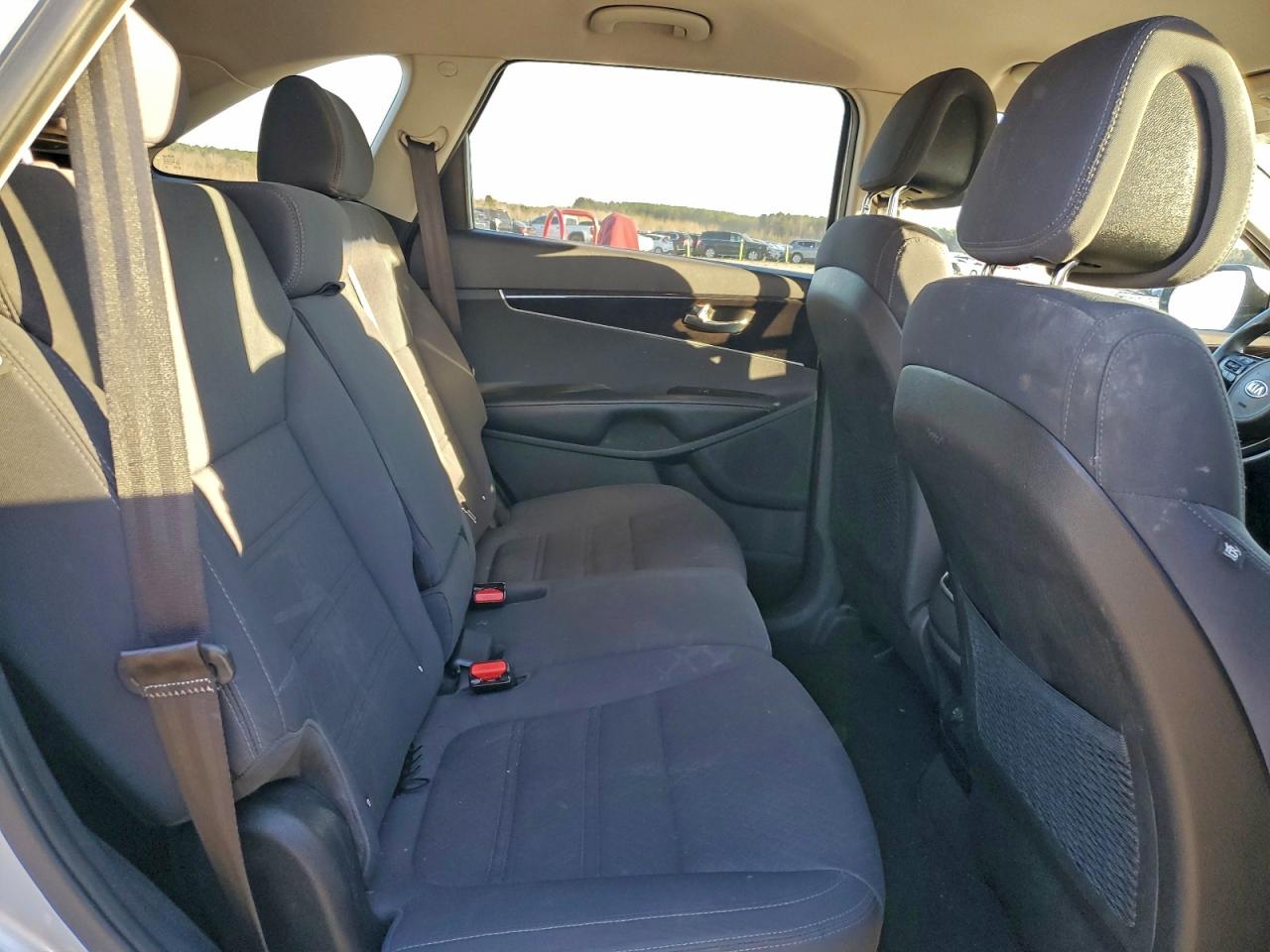 2016 KIA SORENTO LX photo 11