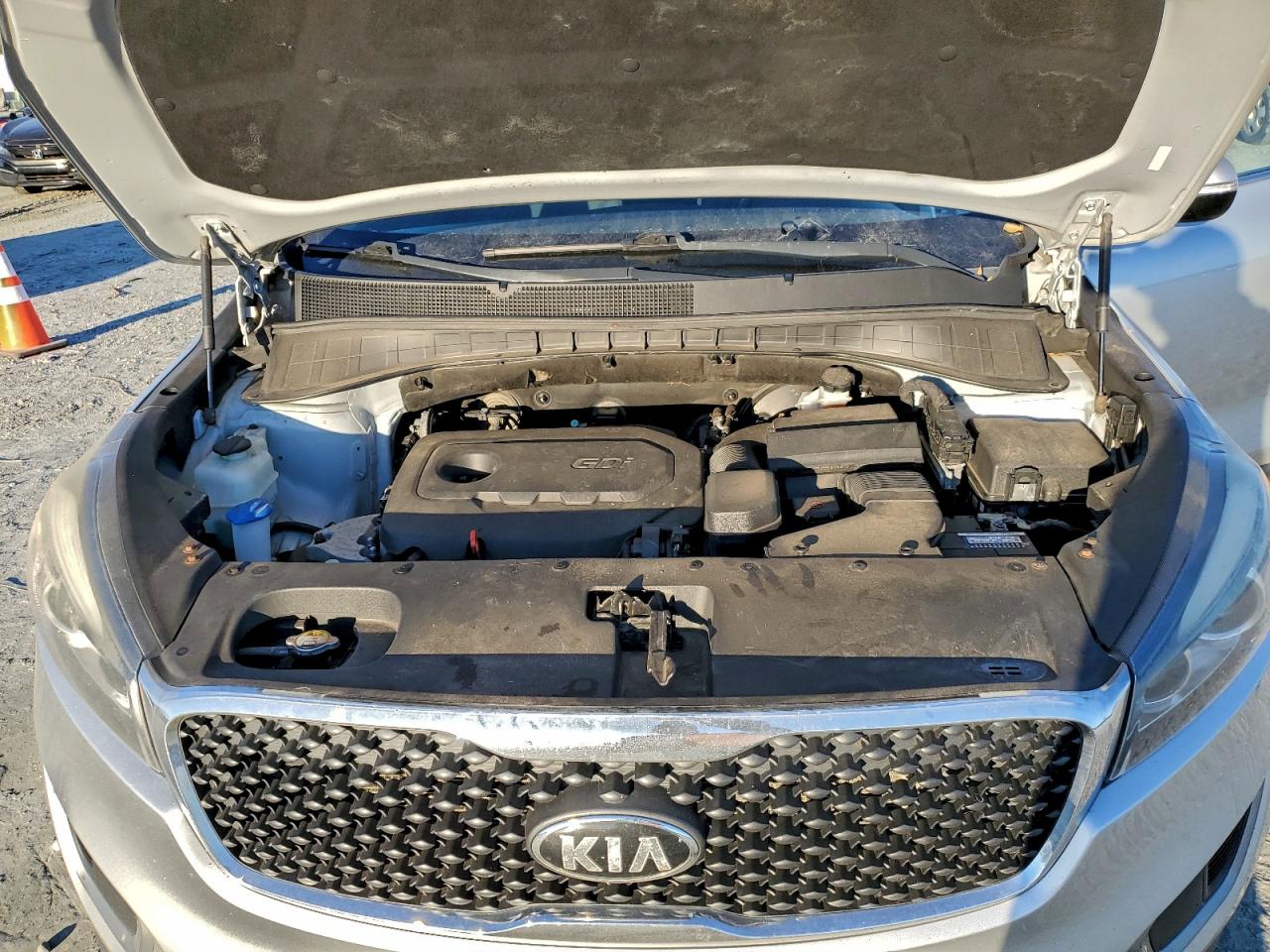 2016 KIA SORENTO LX photo 12