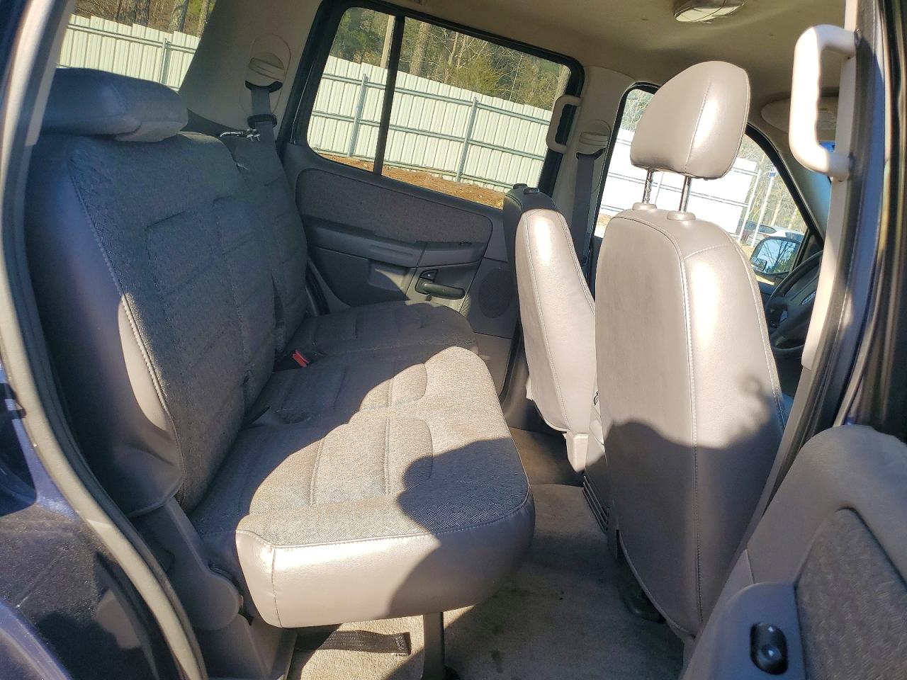 2002 FORD EXPLORER XLS photo 10
