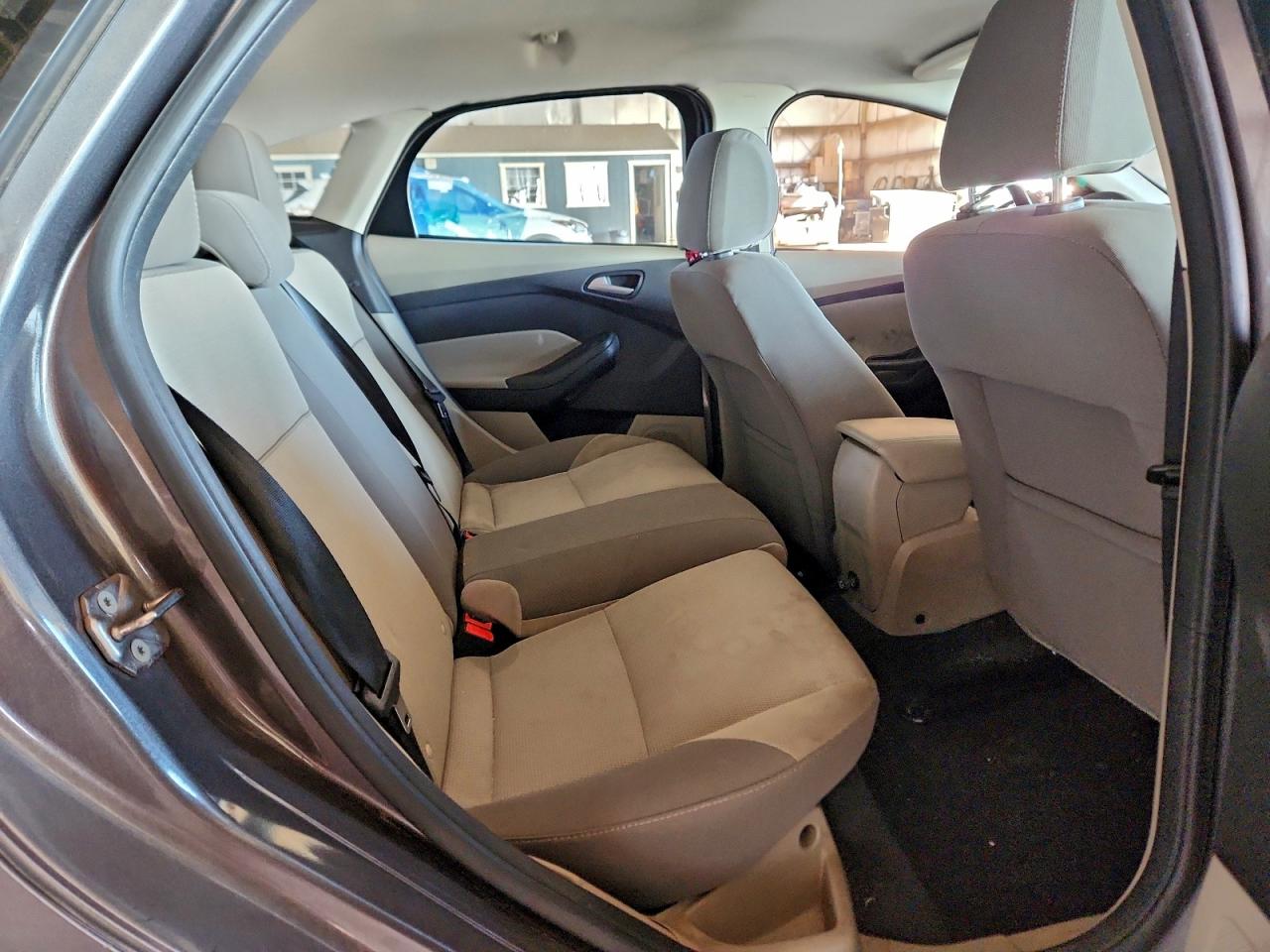 2013 FORD FOCUS SE photo 10
