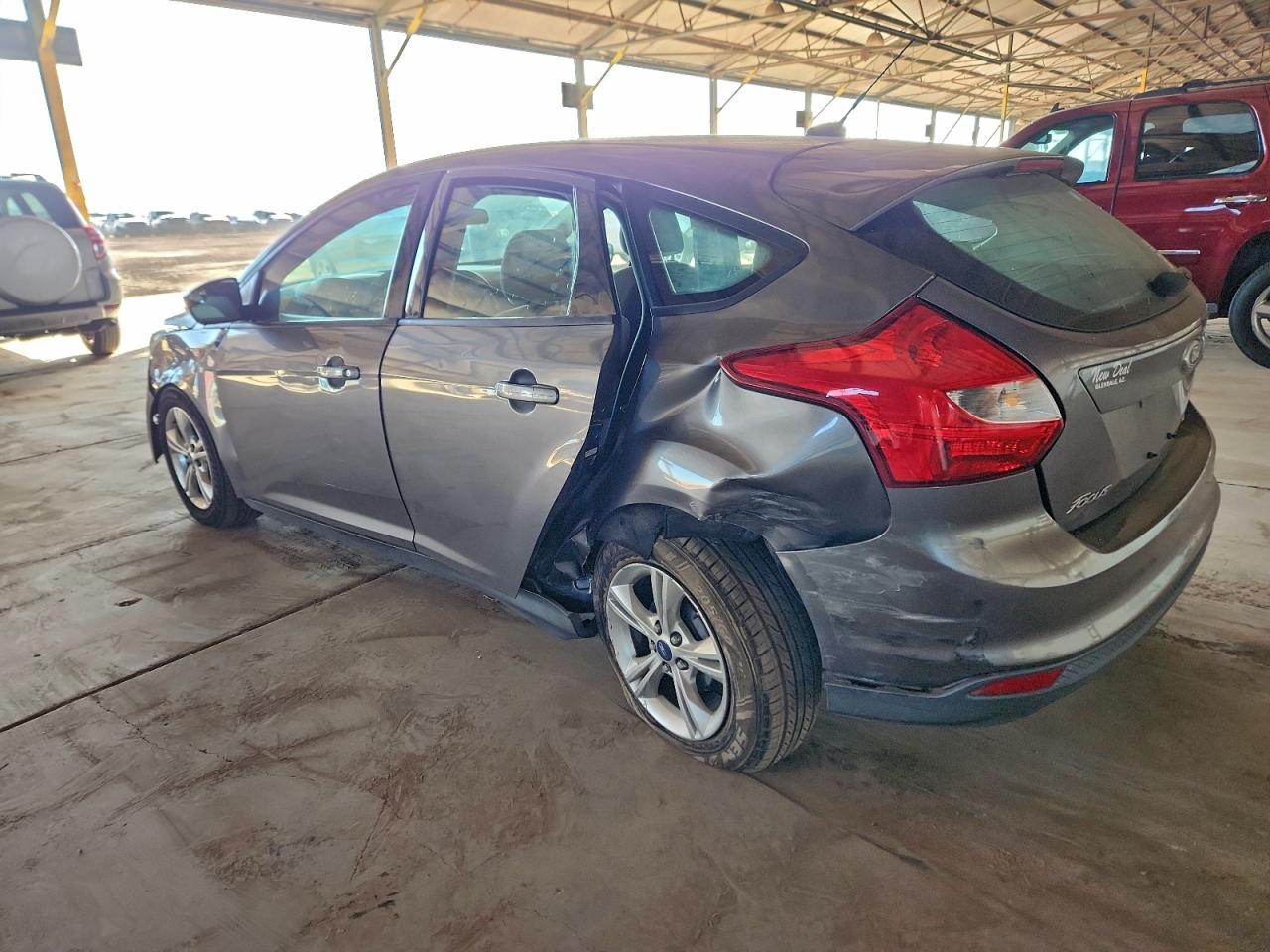 2013 FORD FOCUS SE photo 2