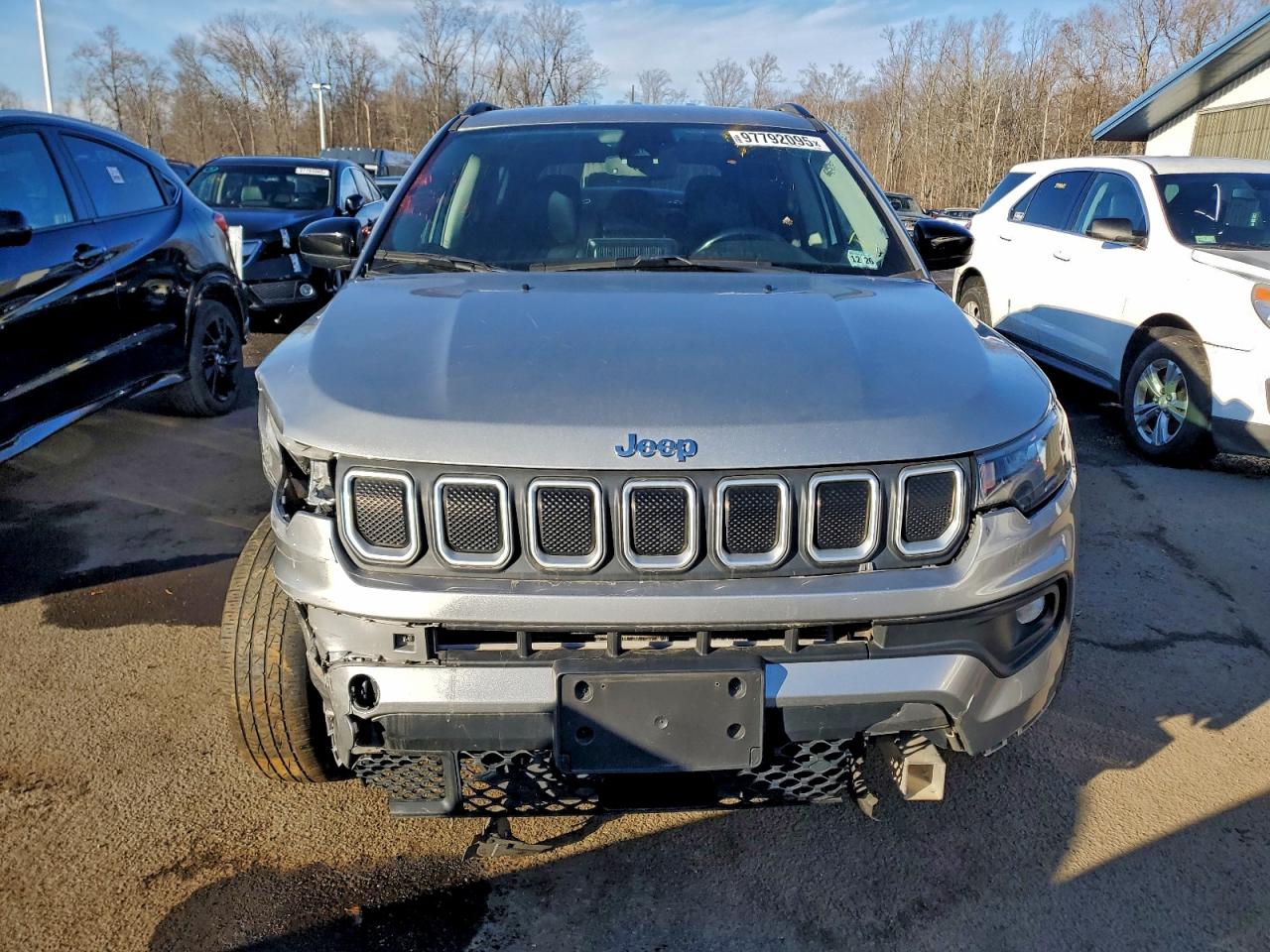 2022 JEEP COMPASS LATITUDE photo 5