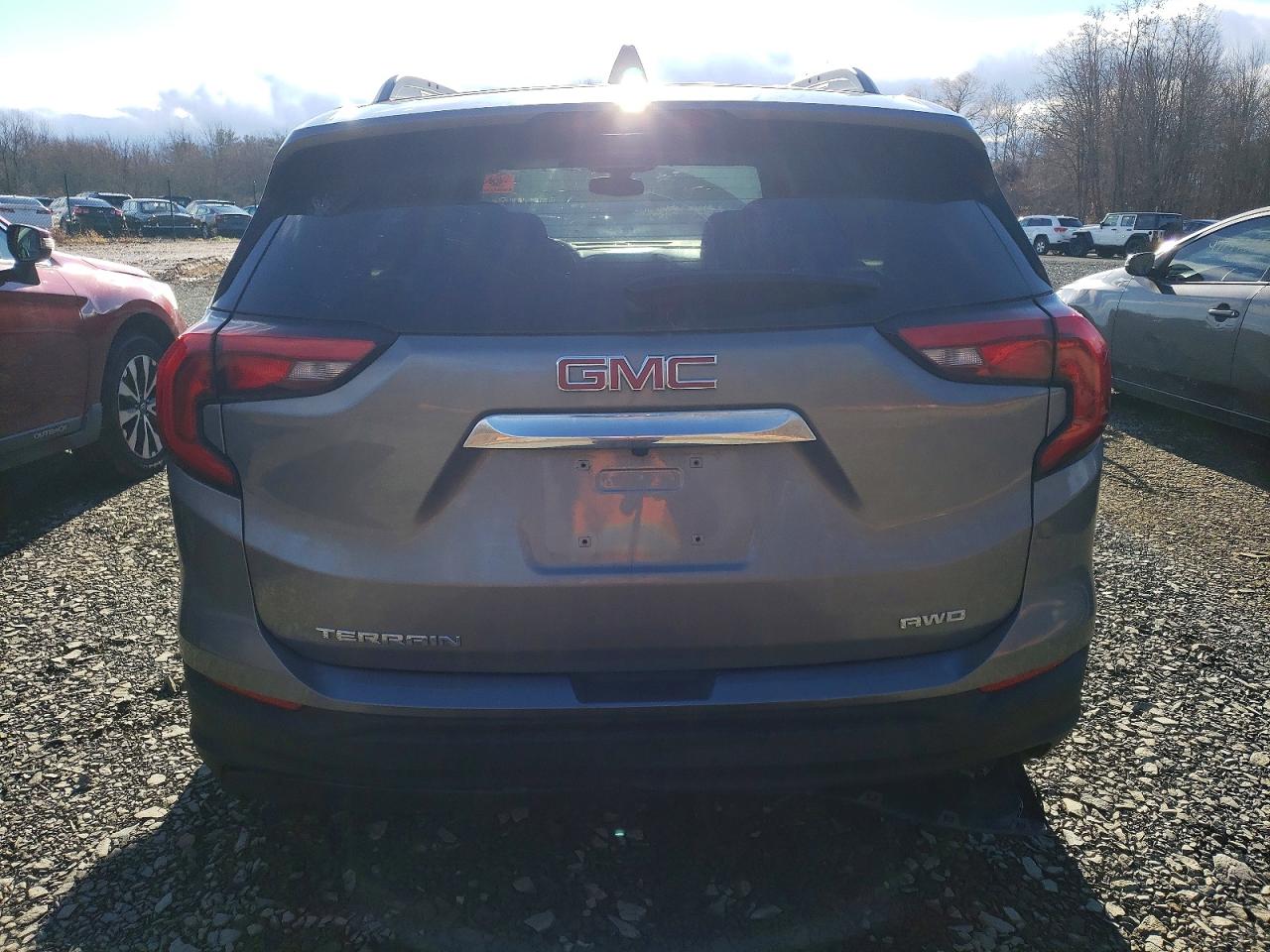 2019 GMC TERRAIN SLE photo 6