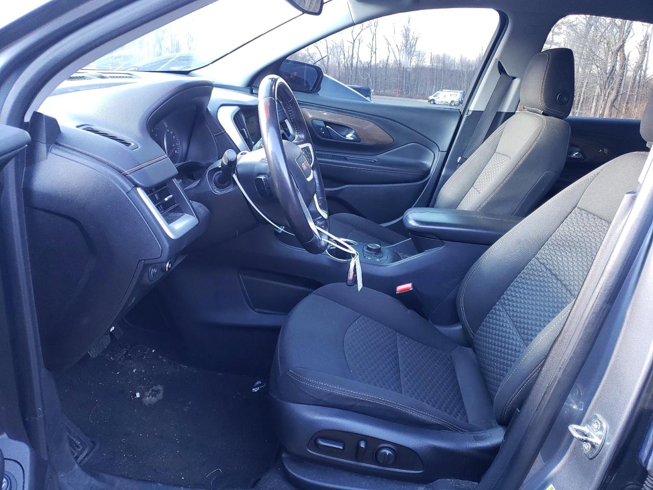 2019 GMC TERRAIN SLE photo 7