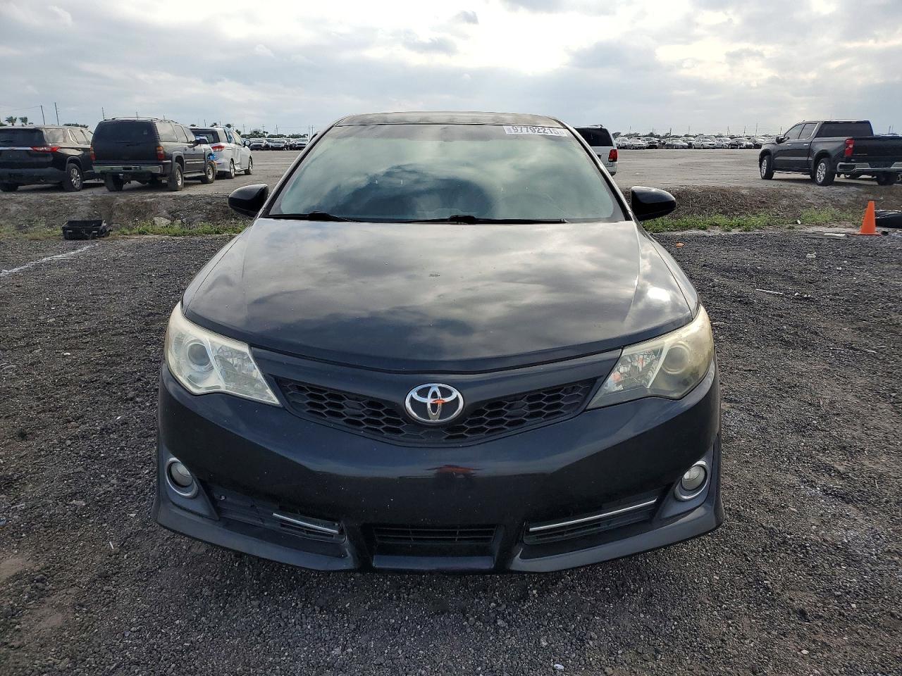 2012 TOYOTA CAMRY BASE photo 5