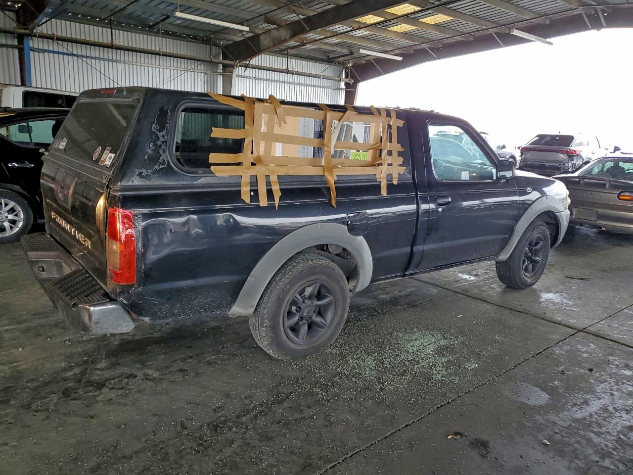 2001 NISSAN FRONTIER XE photo 3