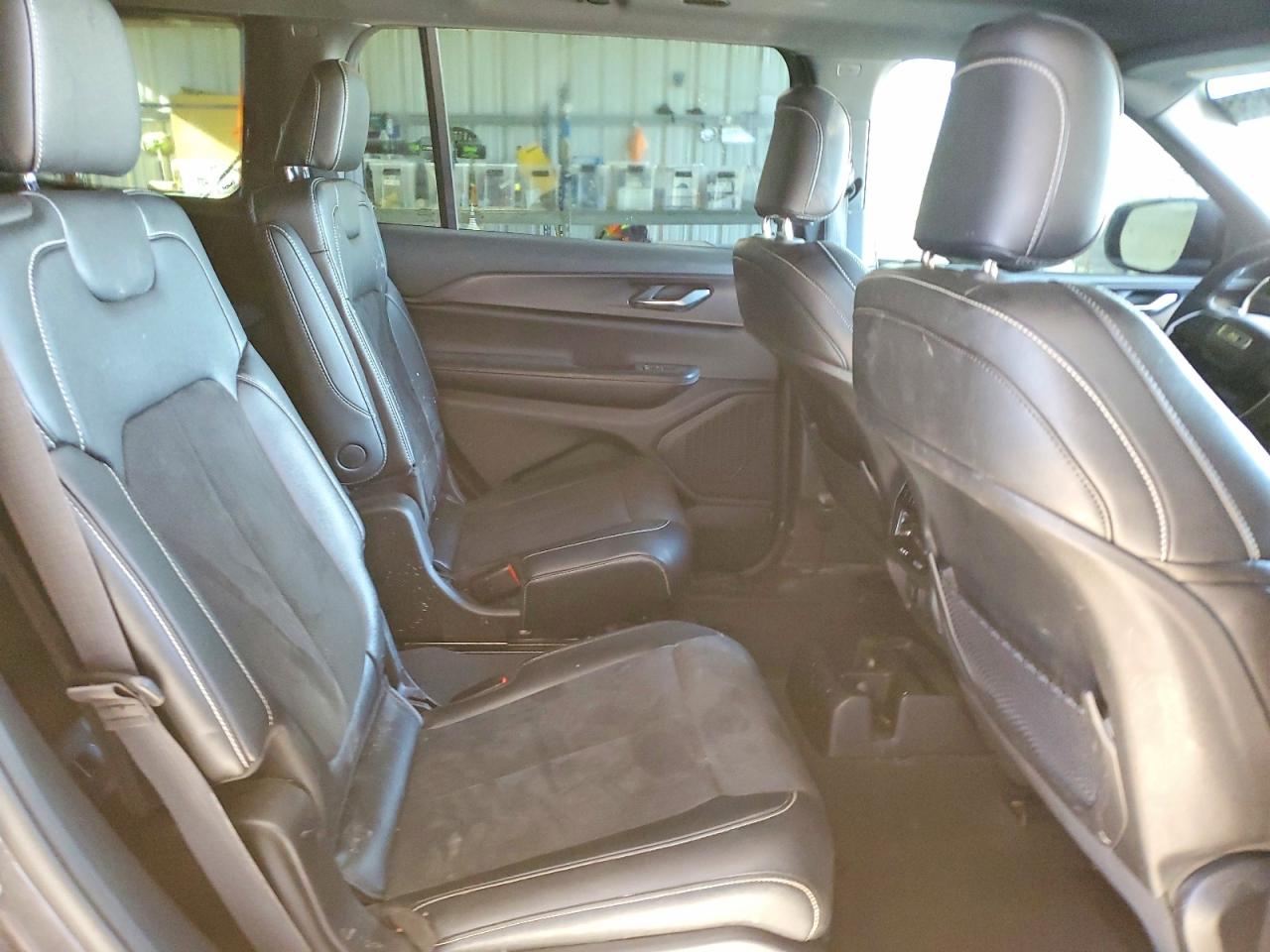 2024 JEEP GRAND CHEROKEE L LAREDO photo 11