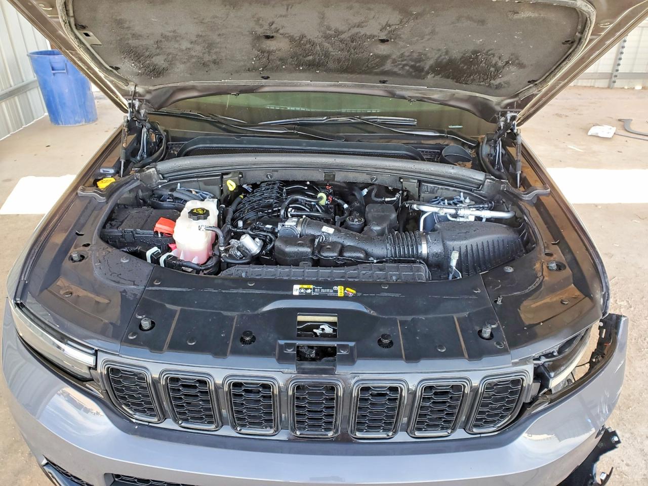2024 JEEP GRAND CHEROKEE L LAREDO photo 12