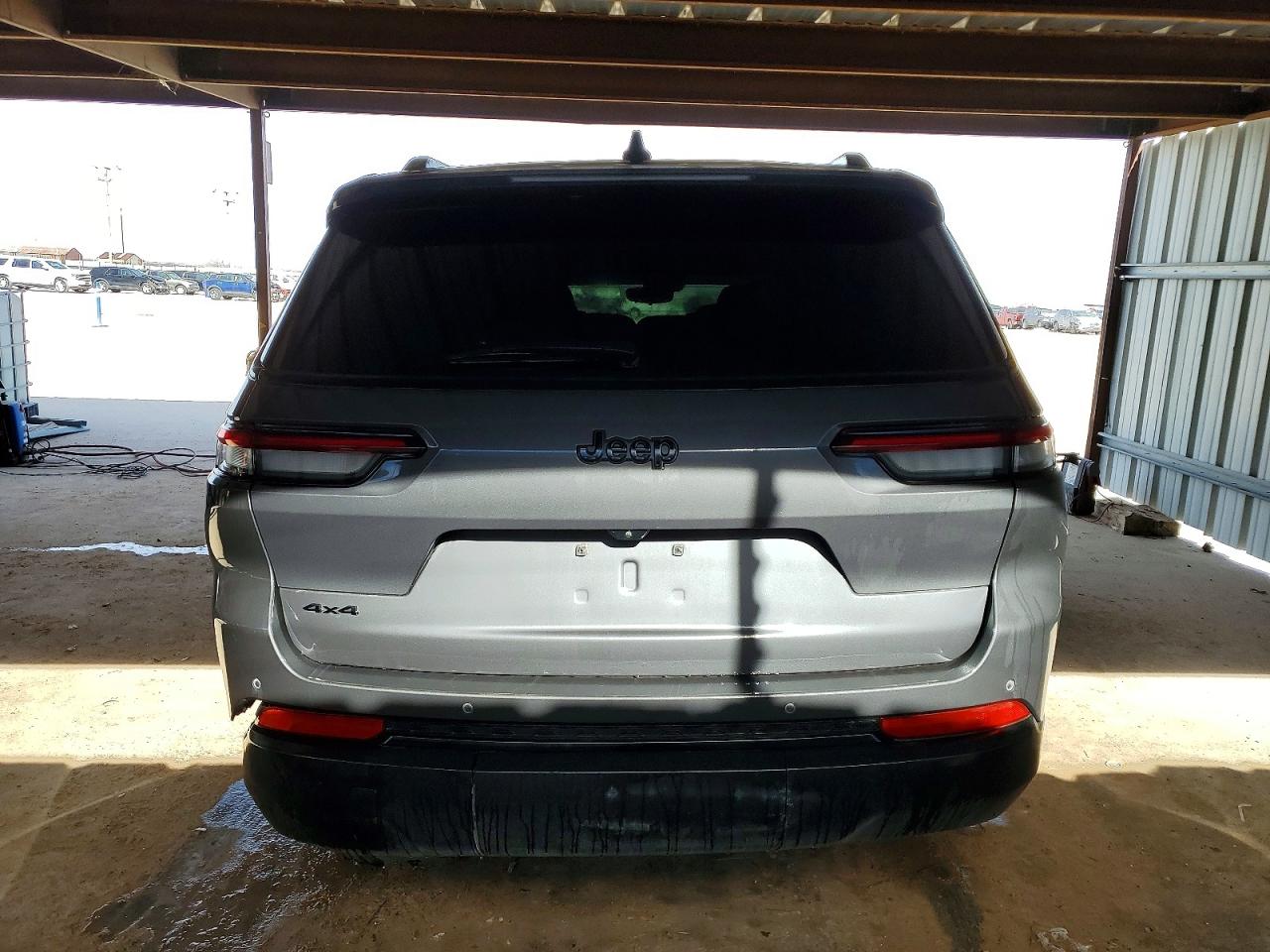 2024 JEEP GRAND CHEROKEE L LAREDO photo 6