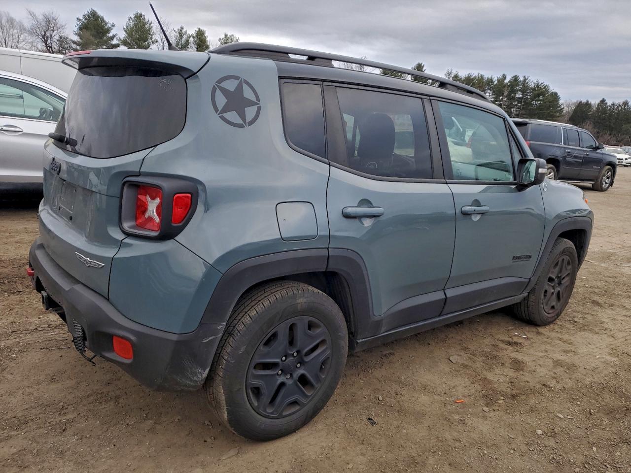 2017 JEEP RENEGADE TRAILHAWK photo 3