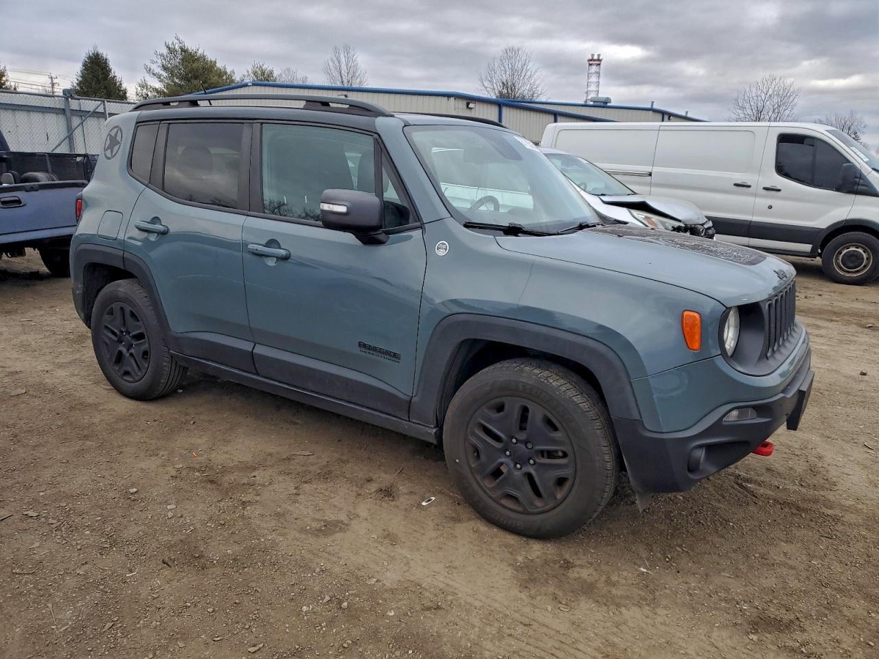 2017 JEEP RENEGADE TRAILHAWK photo 4