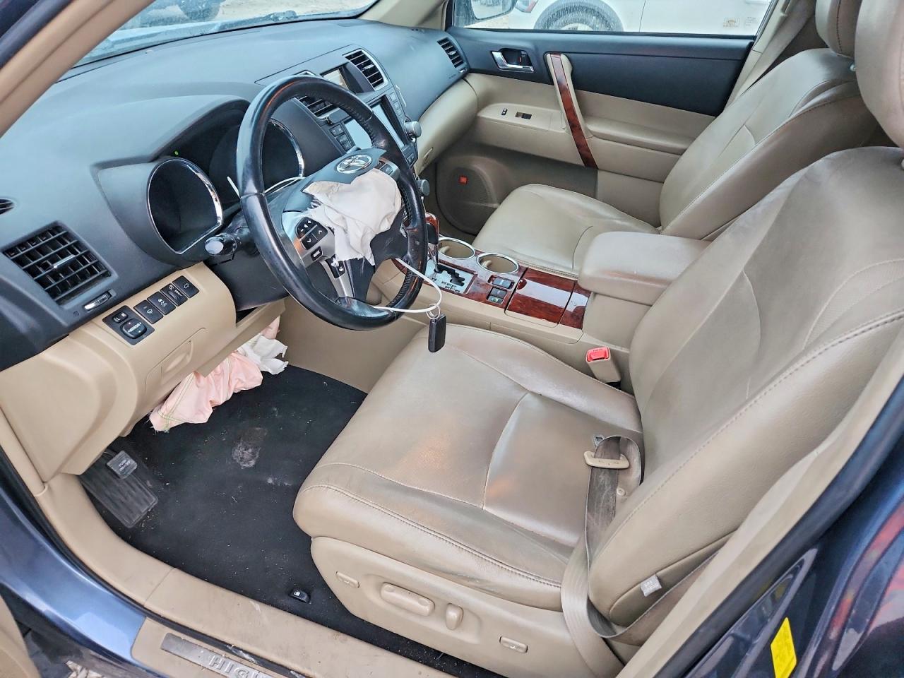 2011 TOYOTA HIGHLANDER LIMITED photo 7