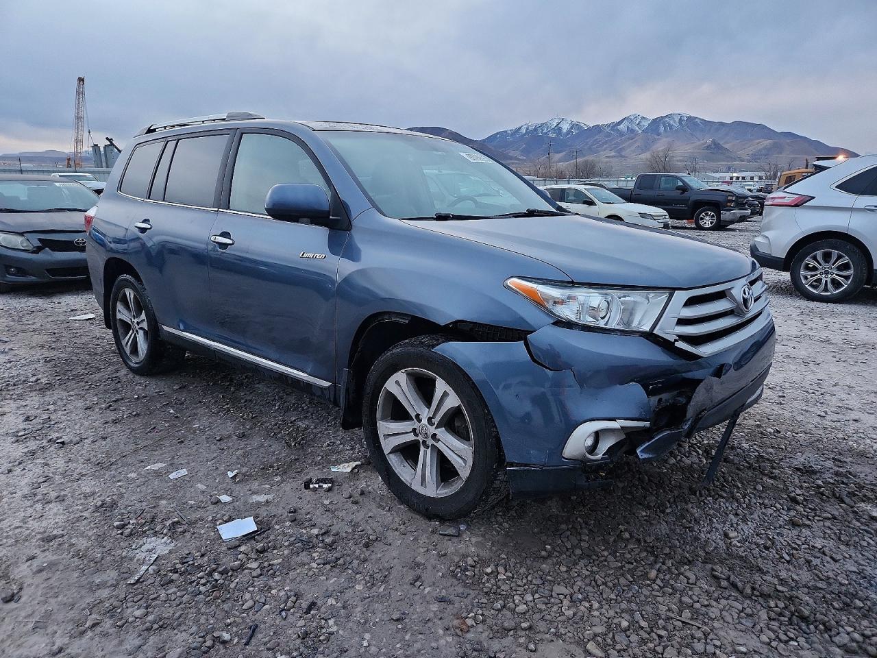 2011 TOYOTA HIGHLANDER LIMITED photo 4
