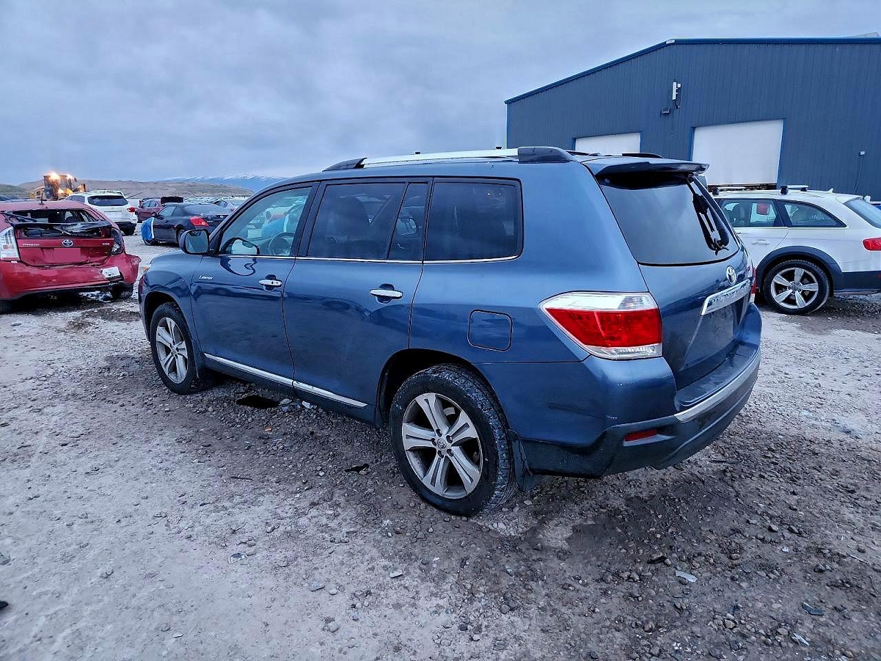 2011 TOYOTA HIGHLANDER LIMITED photo 2