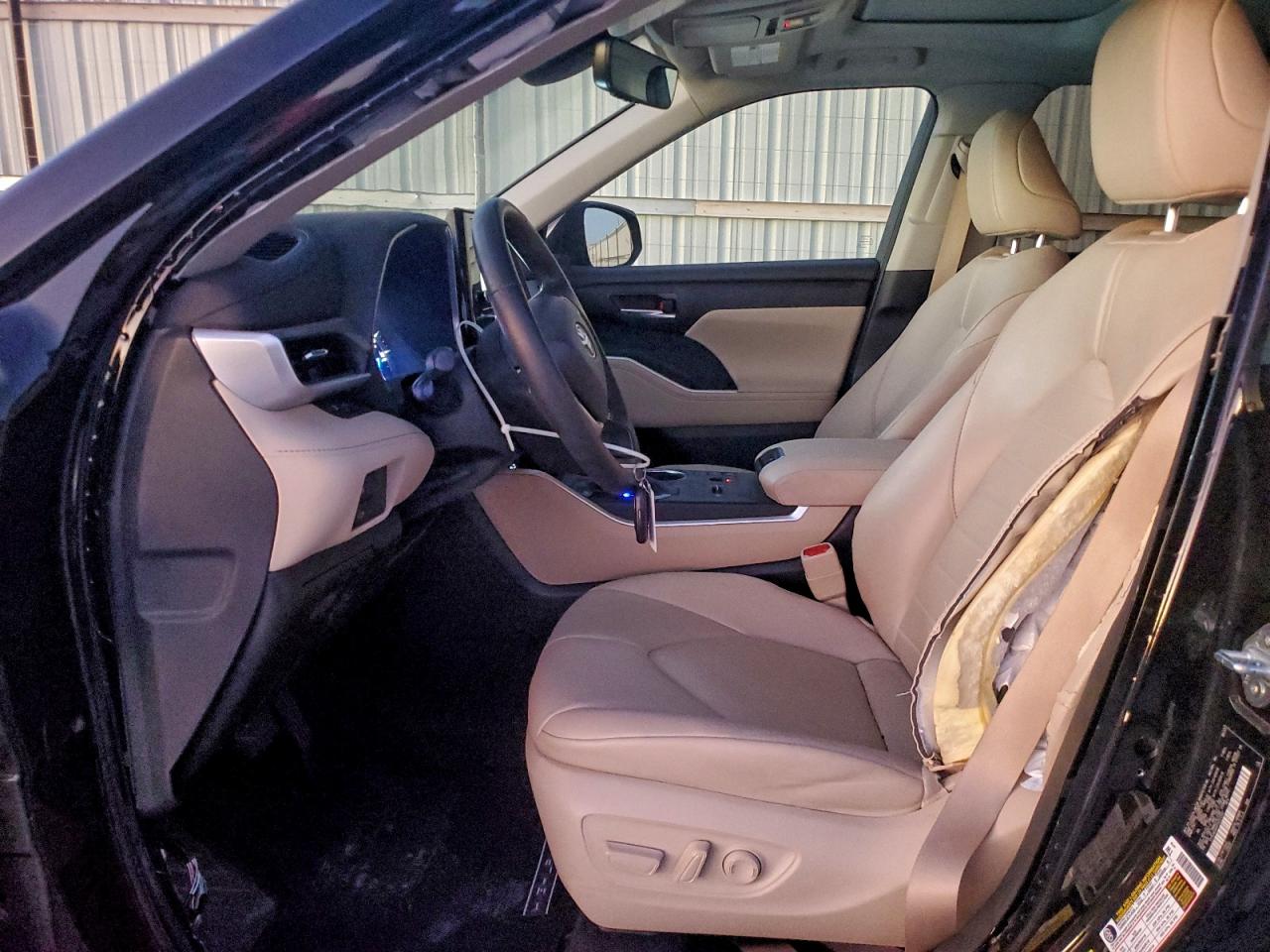 2023 TOYOTA HIGHLANDER HYBRID XLE photo 7
