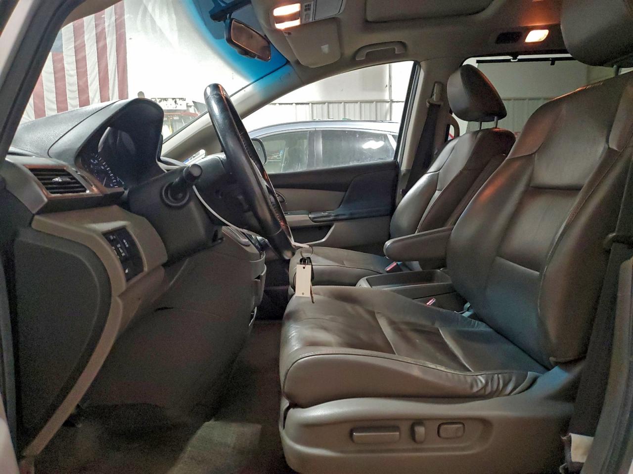 2012 HONDA ODYSSEY EXL photo 7