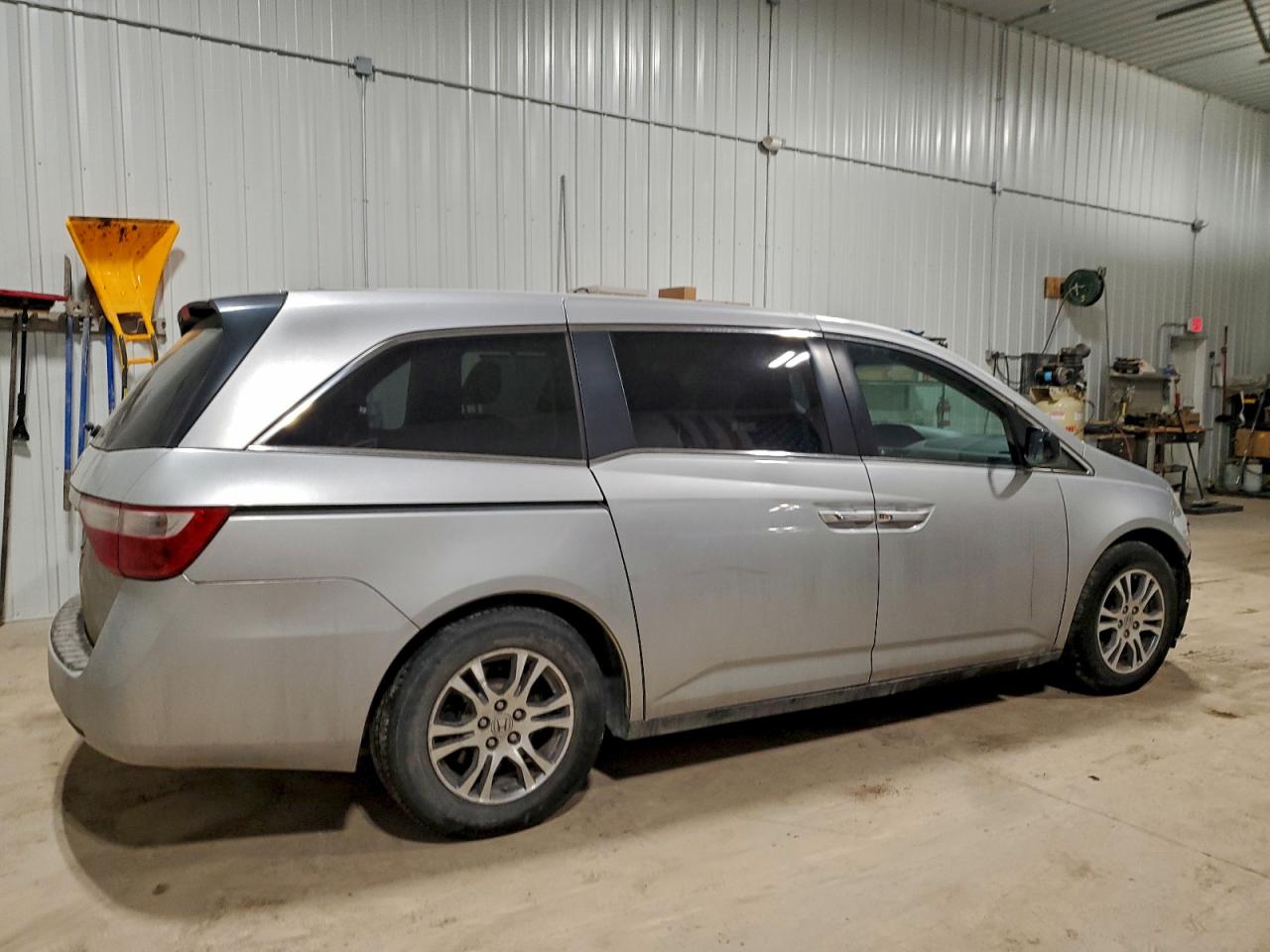 2012 HONDA ODYSSEY EXL photo 3