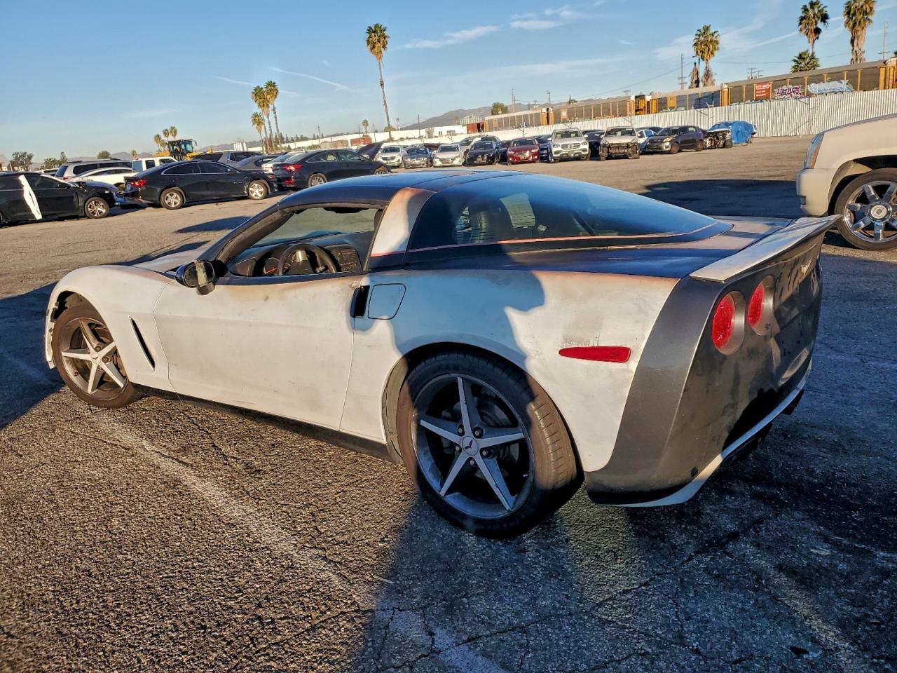 2011 CHEVROLET CORVETTE photo 2