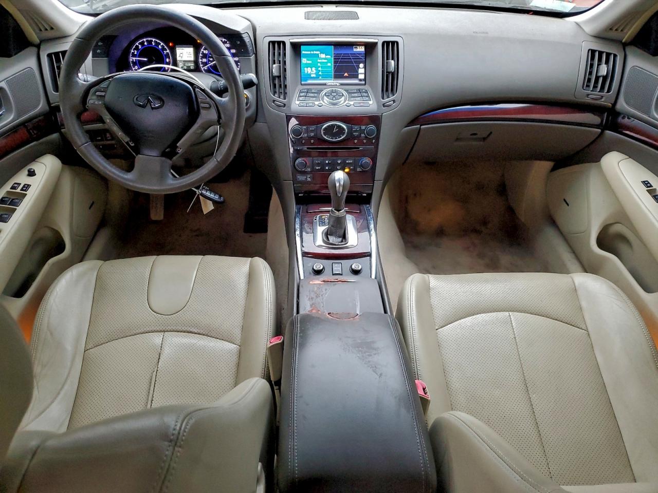 2012 INFINITI G37 photo 8