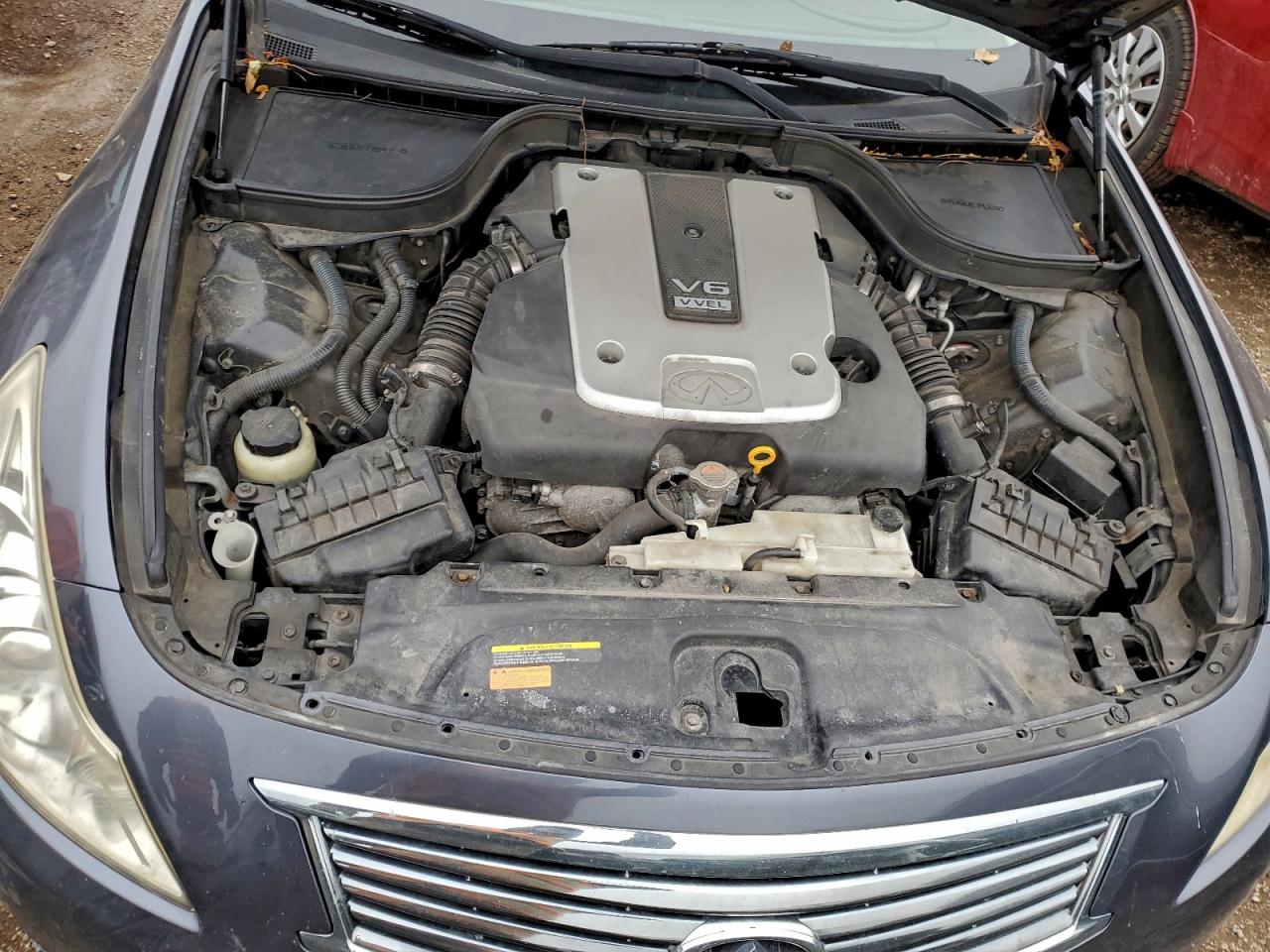 2012 INFINITI G37 photo 11