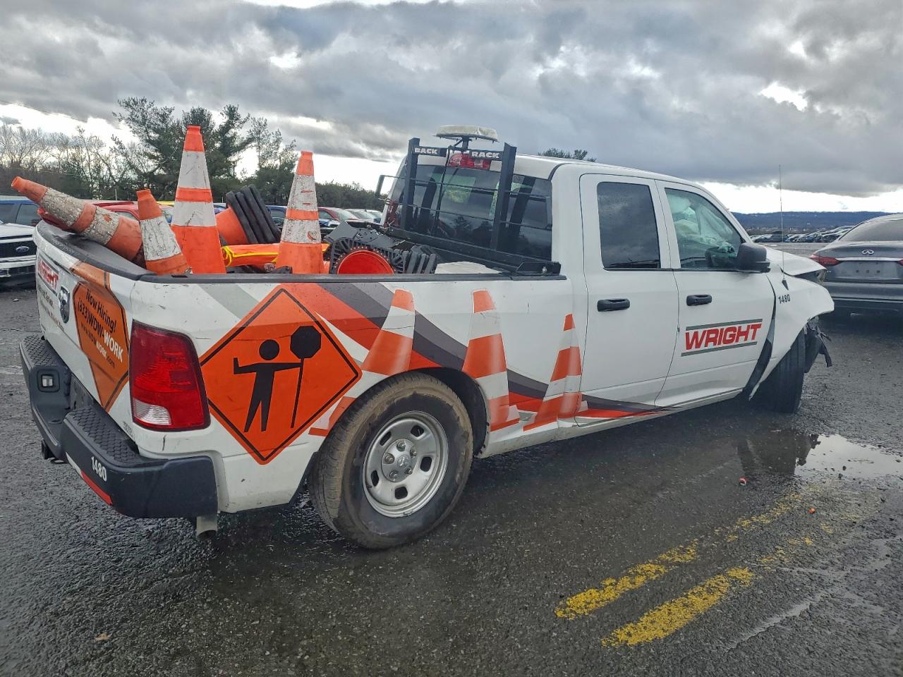2022 RAM 1500 CLASSIC TRADESMAN photo 3