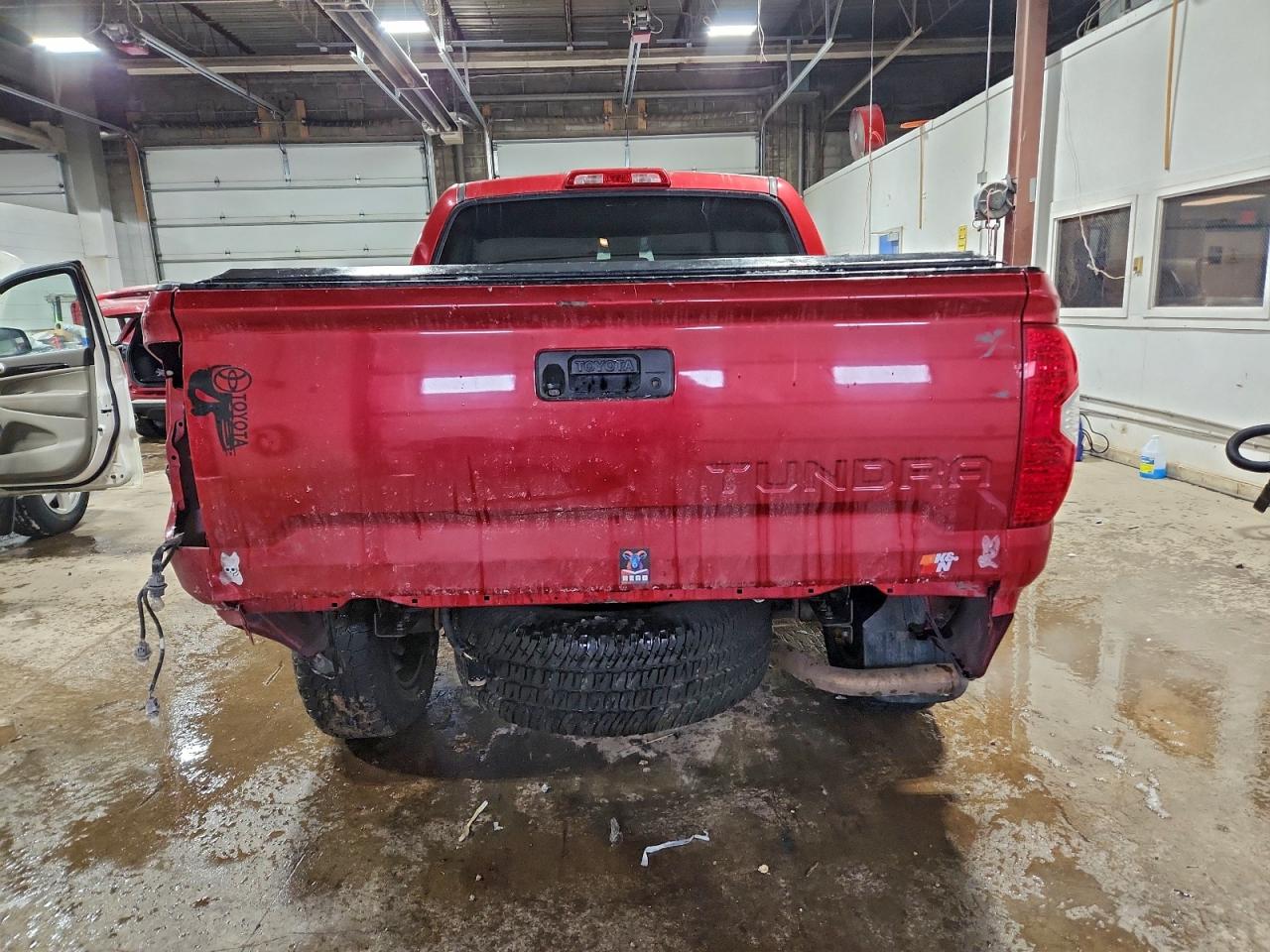 2014 TOYOTA TUNDRA CREWMAX SR5 photo 6
