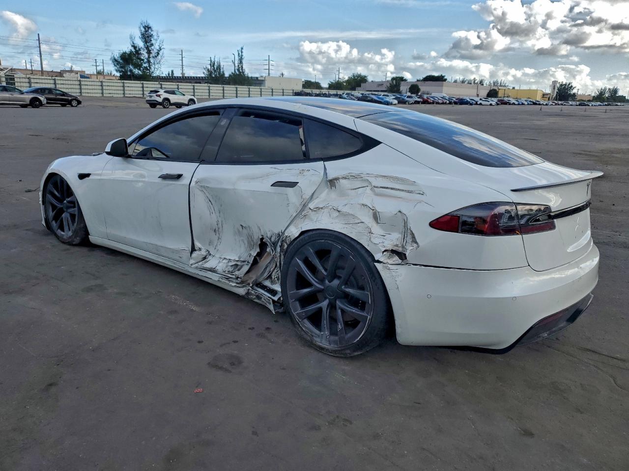 2022 TESLA MODEL S photo 2