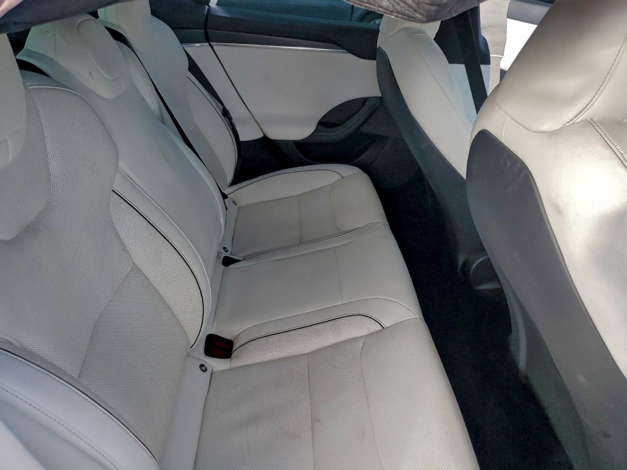 2022 TESLA MODEL S photo 10