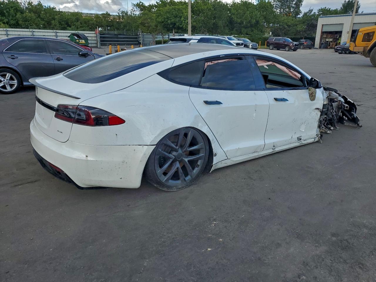 2022 TESLA MODEL S photo 3