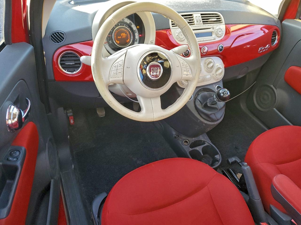 2012 FIAT 500 POP photo 15