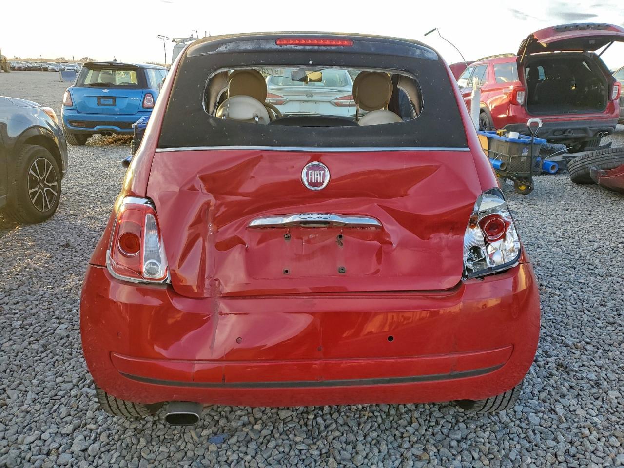 2012 FIAT 500 POP photo 11