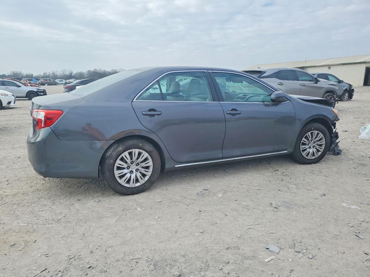 2012 TOYOTA CAMRY BASE photo 3