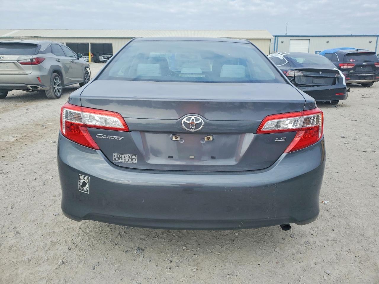 2012 TOYOTA CAMRY BASE photo 6
