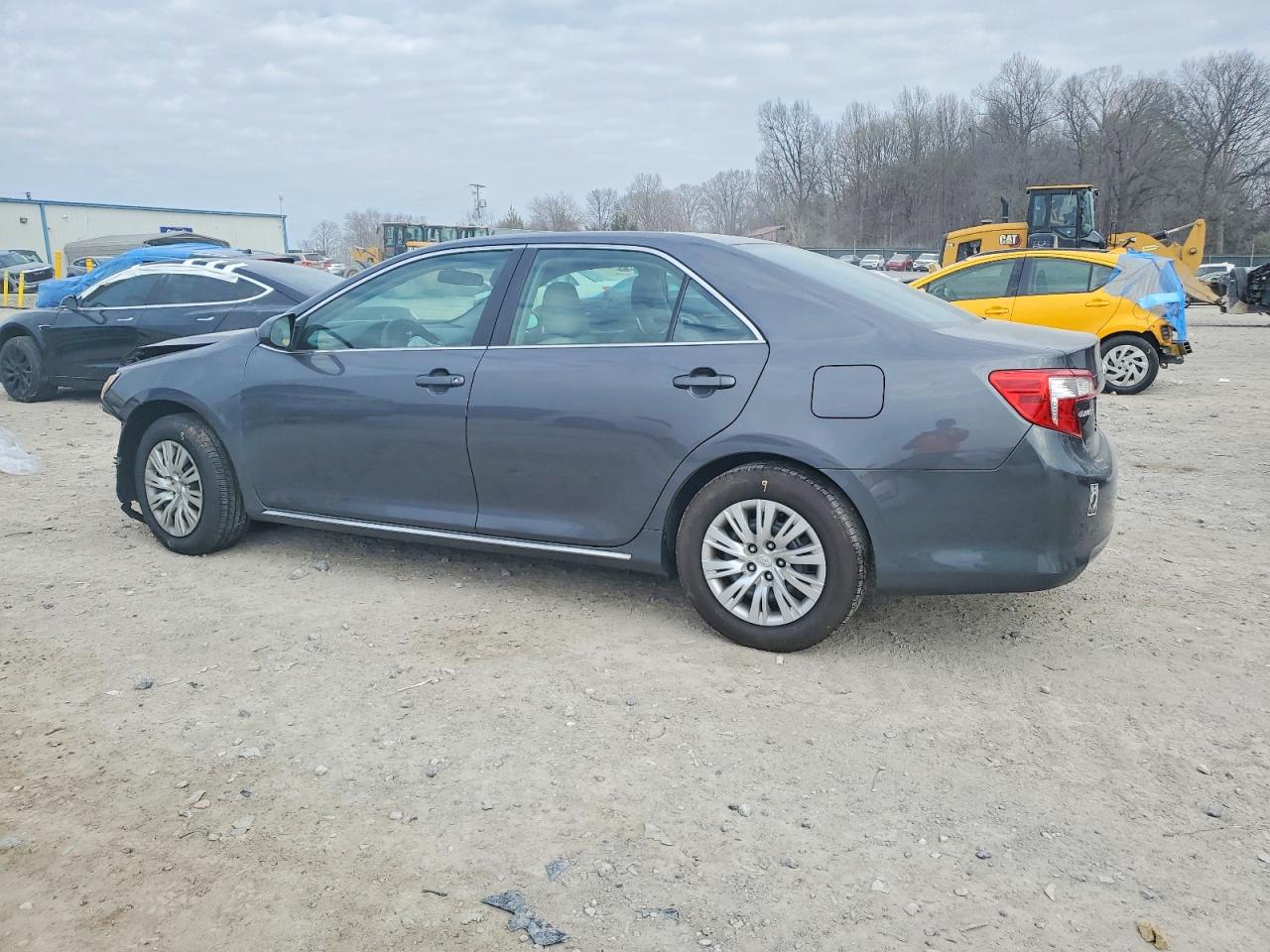 2012 TOYOTA CAMRY BASE photo 2