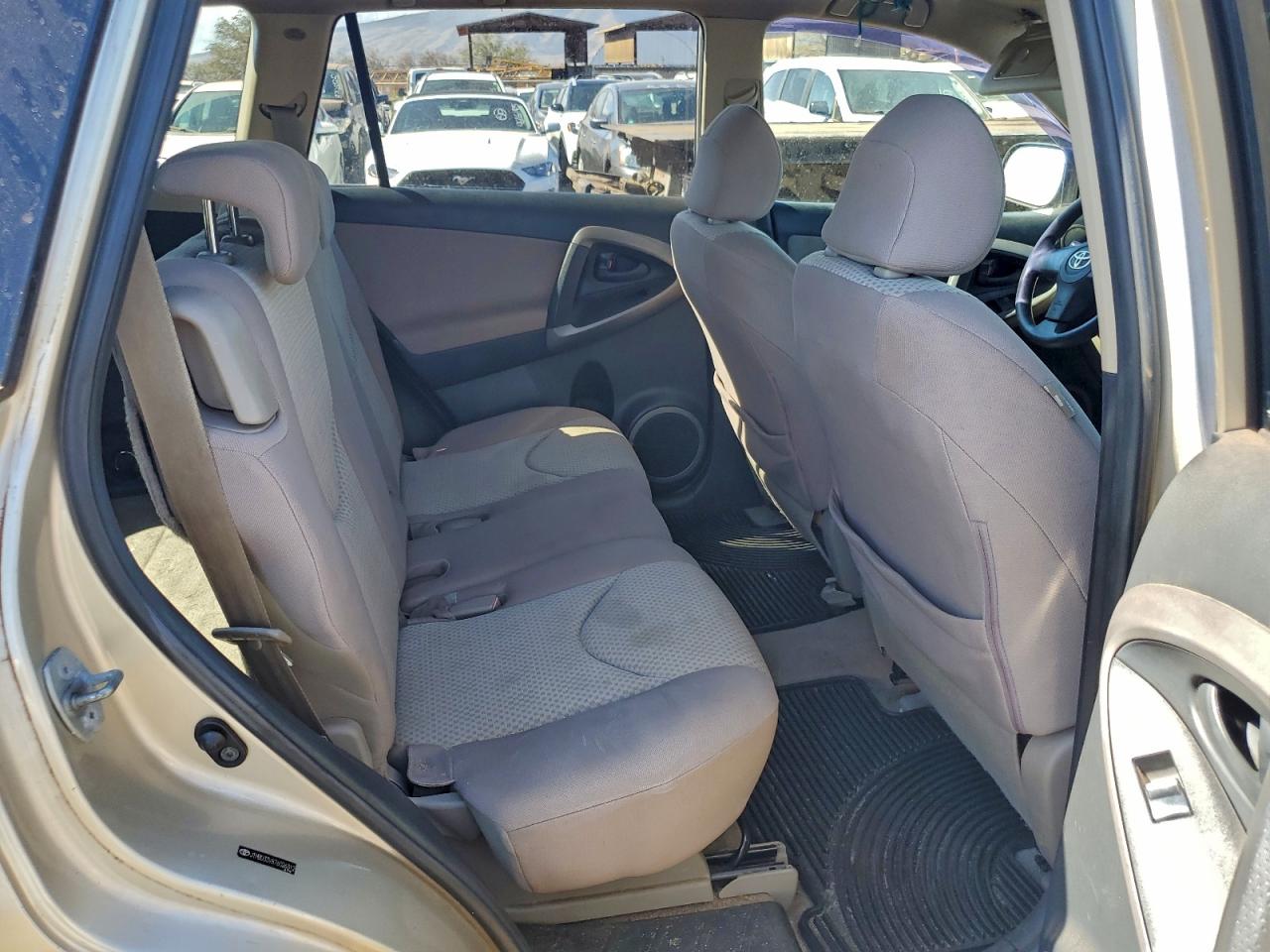 2007 TOYOTA RAV4 photo 11