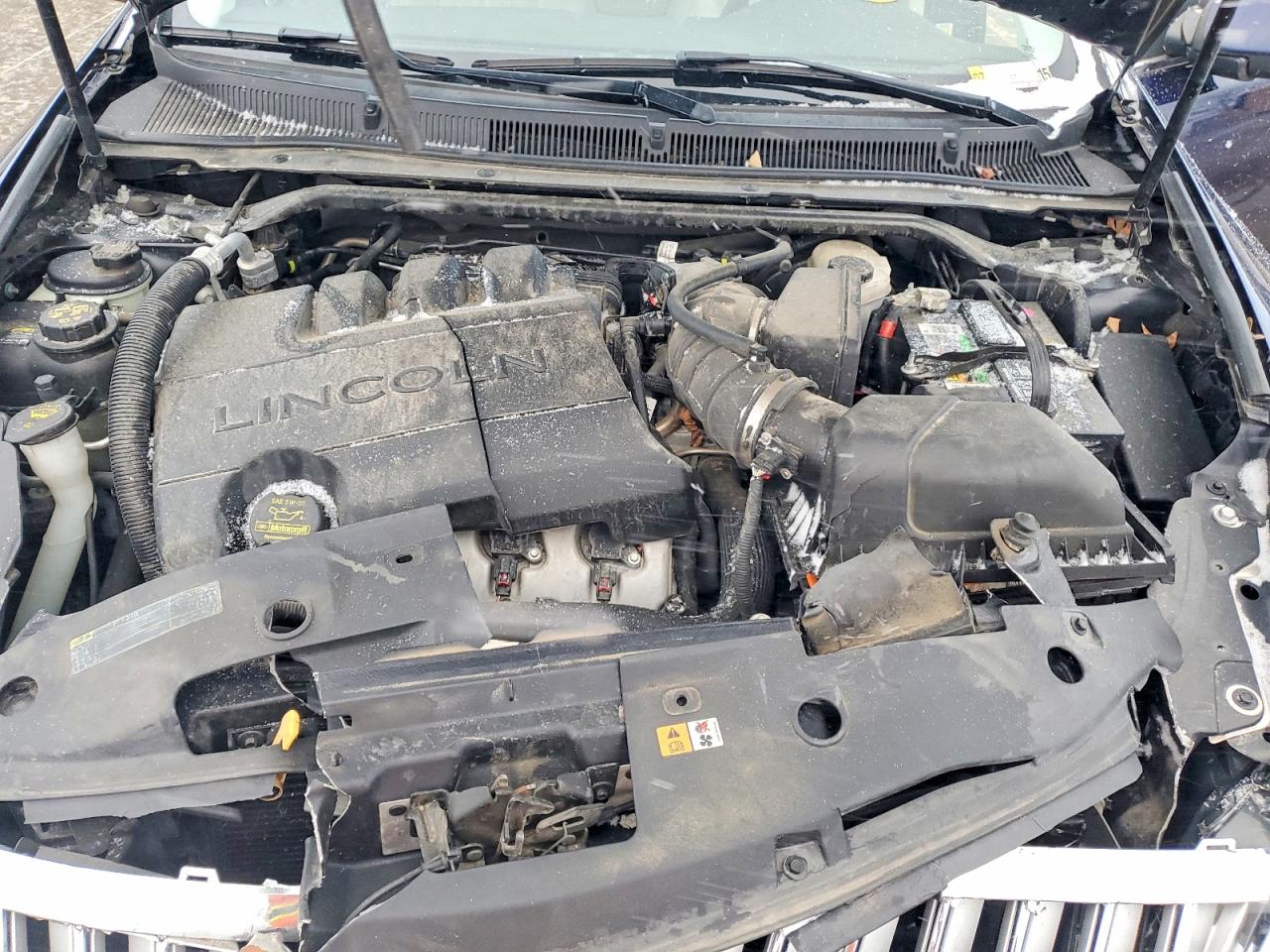2011 LINCOLN MKS photo 11