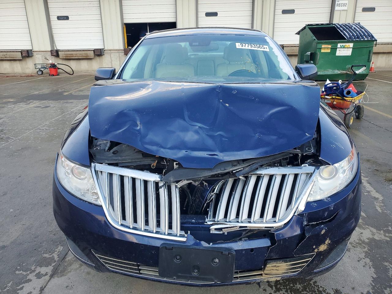 2011 LINCOLN MKS photo 5