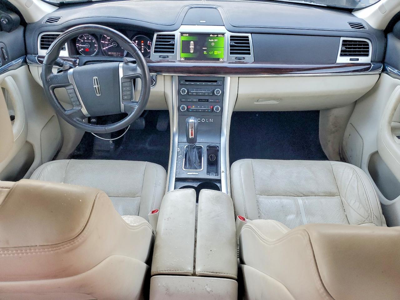 2011 LINCOLN MKS photo 8