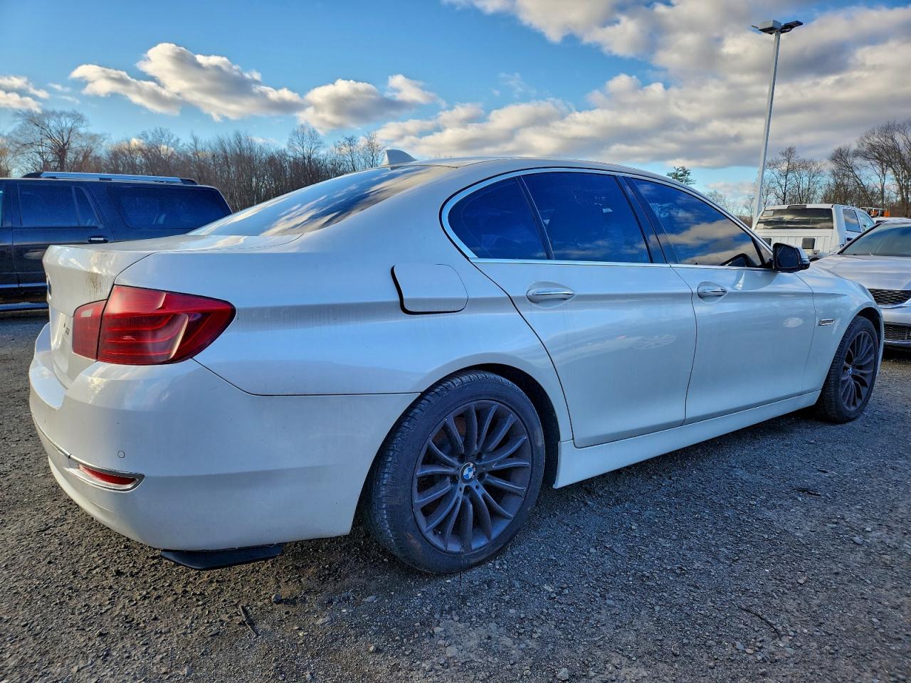 2016 BMW 528 XI photo 3