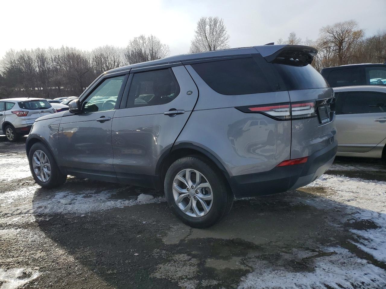 2020 LAND ROVER DISCOVERY SE photo 2