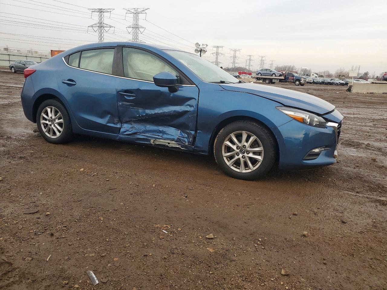 2017 MAZDA 3 SPORT photo 4