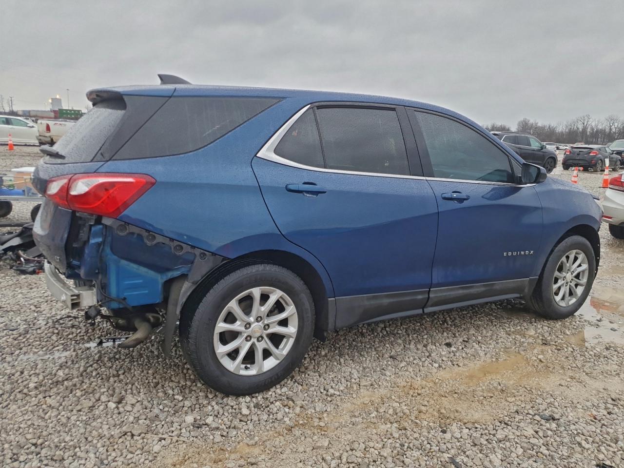 2020 CHEVROLET EQUINOX LT photo 3