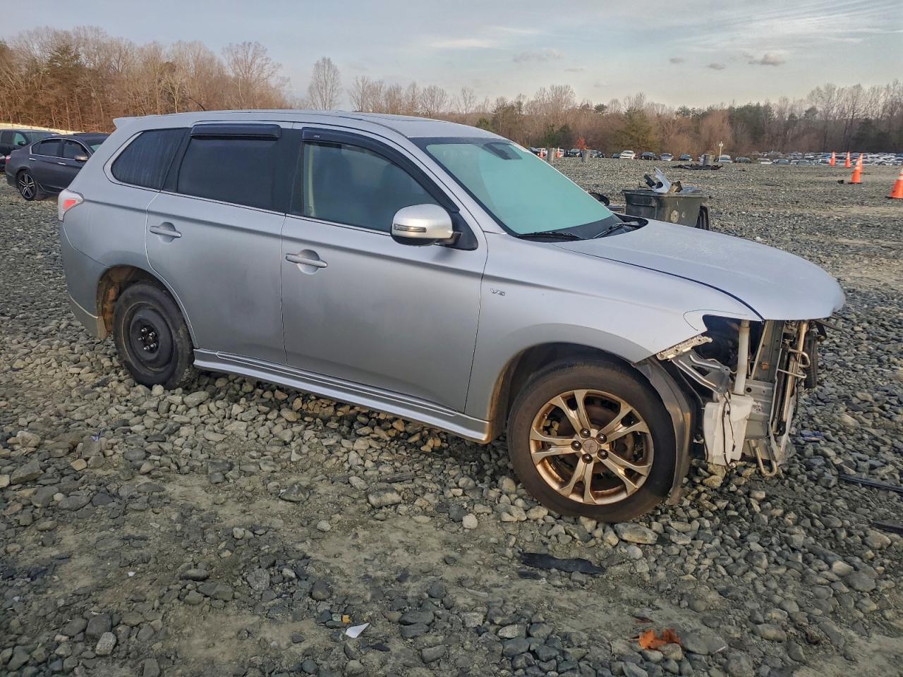 2014 MITSUBISHI OUTLANDER GT photo 4