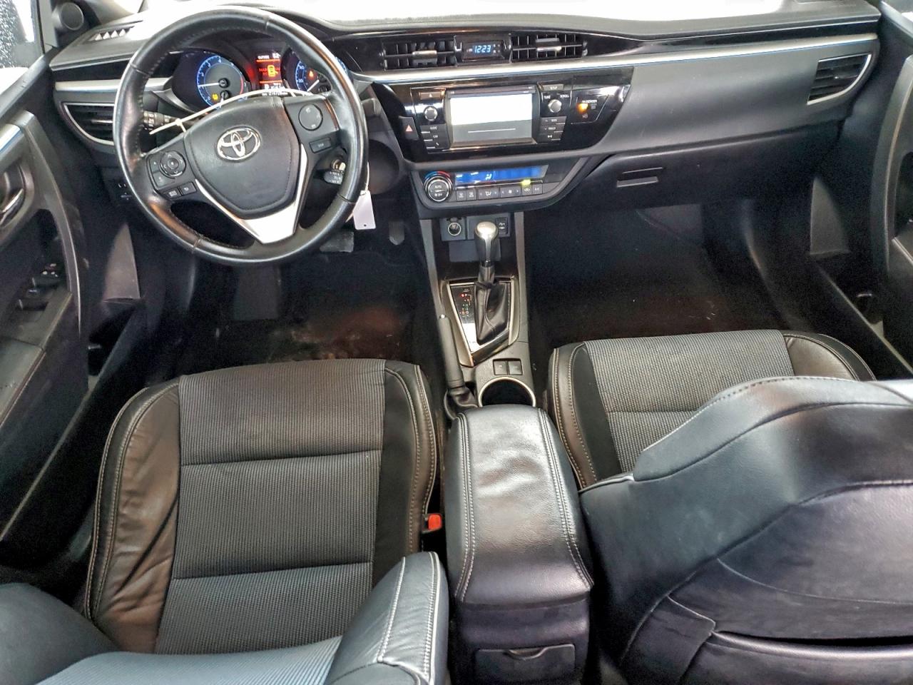 2014 TOYOTA COROLLA L photo 8