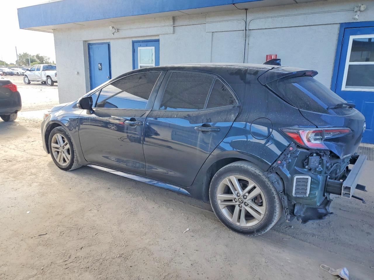 2020 TOYOTA COROLLA SE photo 2