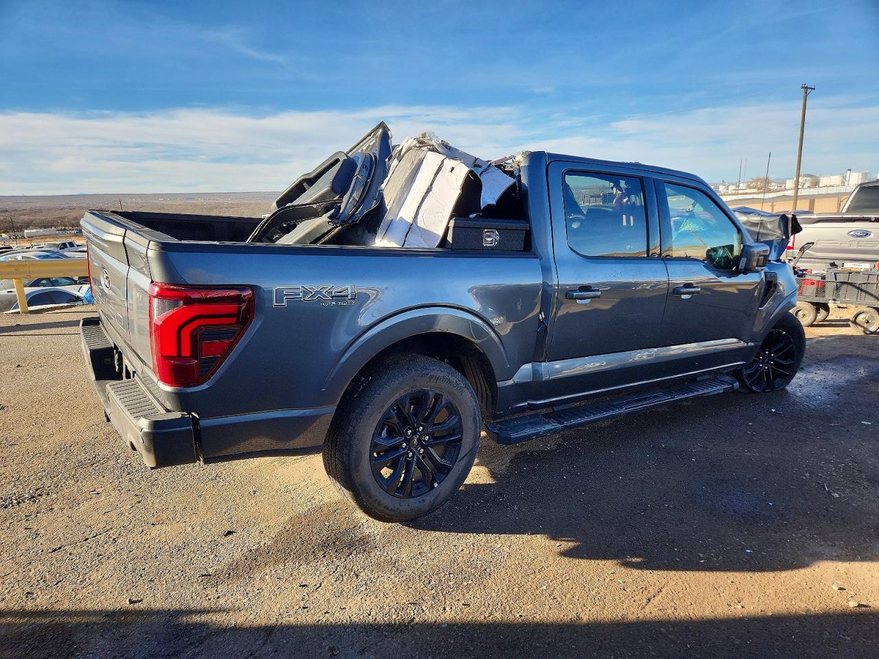 2025 FORD F150 LARIAT photo 3