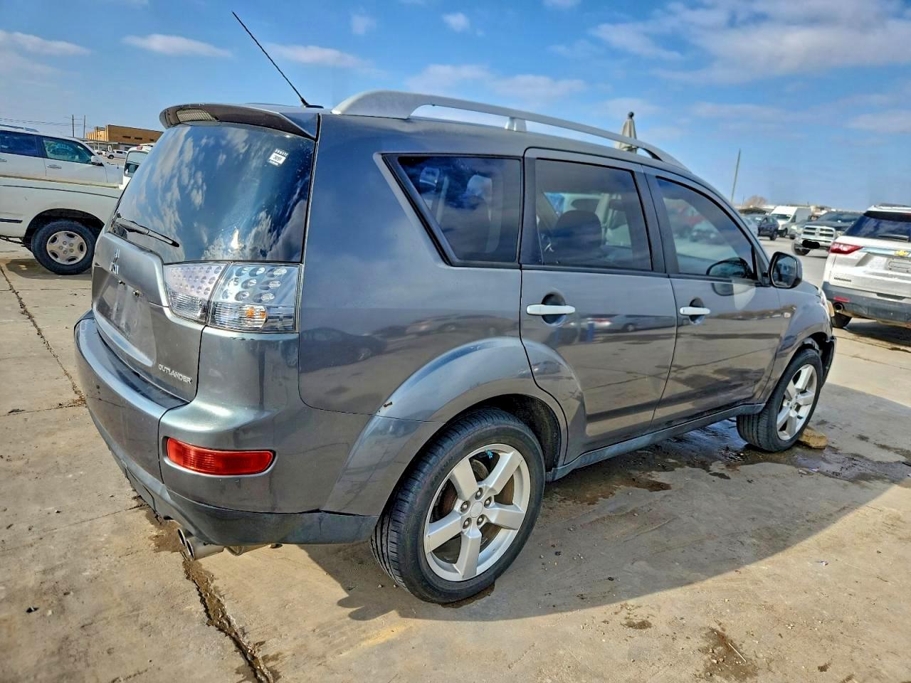 2007 MITSUBISHI OUTLANDER XLS photo 3