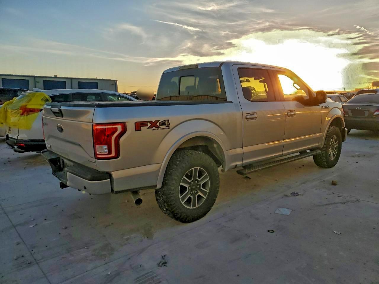 2015 FORD F150 SUPERCREW photo 3