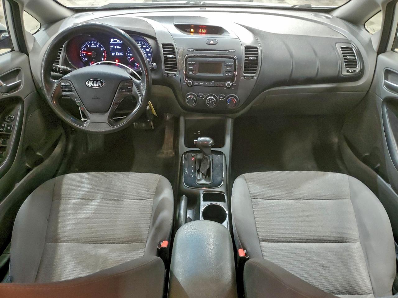 2018 KIA FORTE LX photo 8